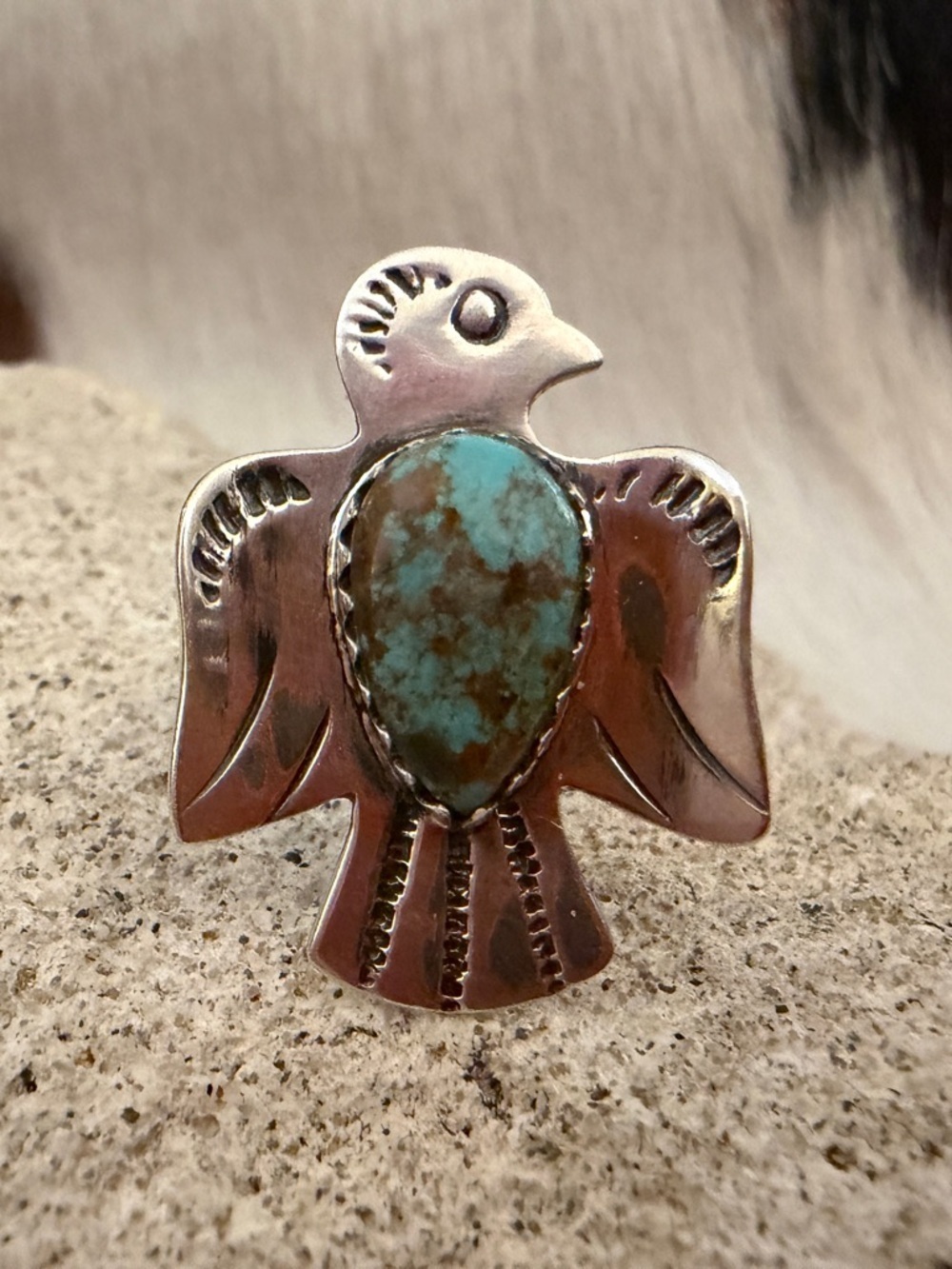 ❤️ Kingman Turquoise Hand Stamped 925 Thunderbird Decorative Band Ring SZ 5.75